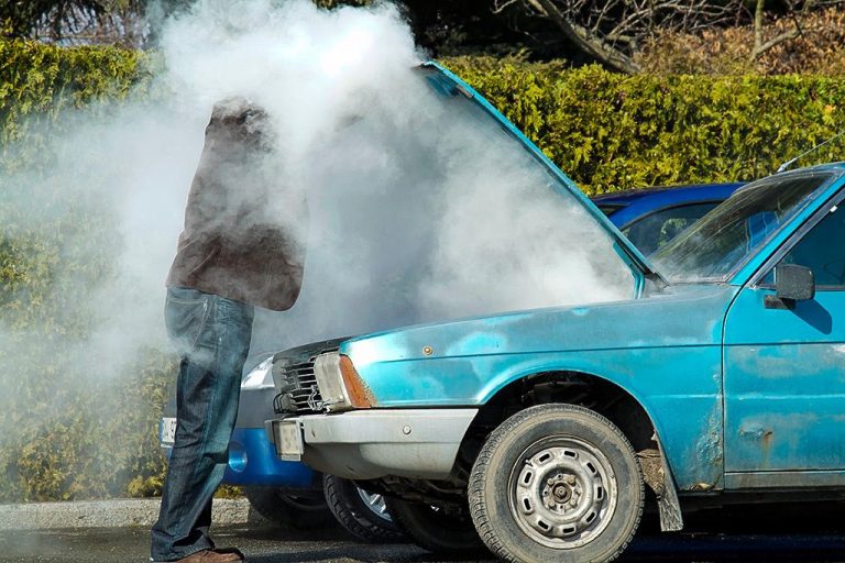 Engine overheating: causes and solutions