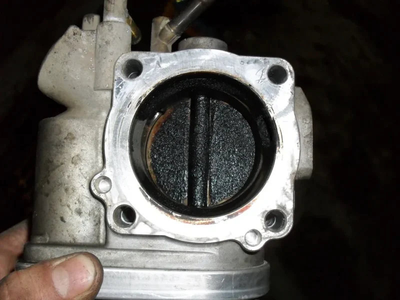 How to properly clean the throttle valve and why it needs cleaning